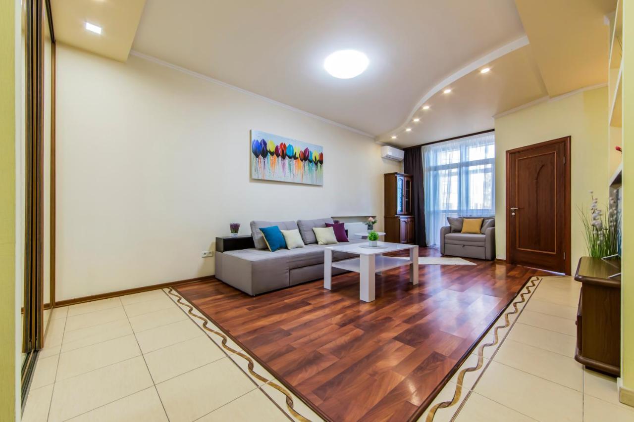 2К Квартира У Новому Будинку На 10 Поверсі, Печерськ Kiew Exterior foto